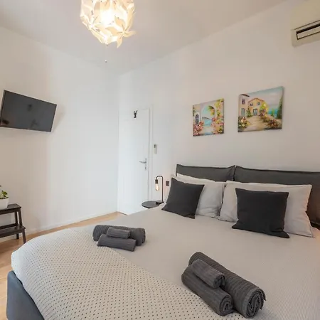 Apartment Boutique Porta Duomo, Close To The Lake!